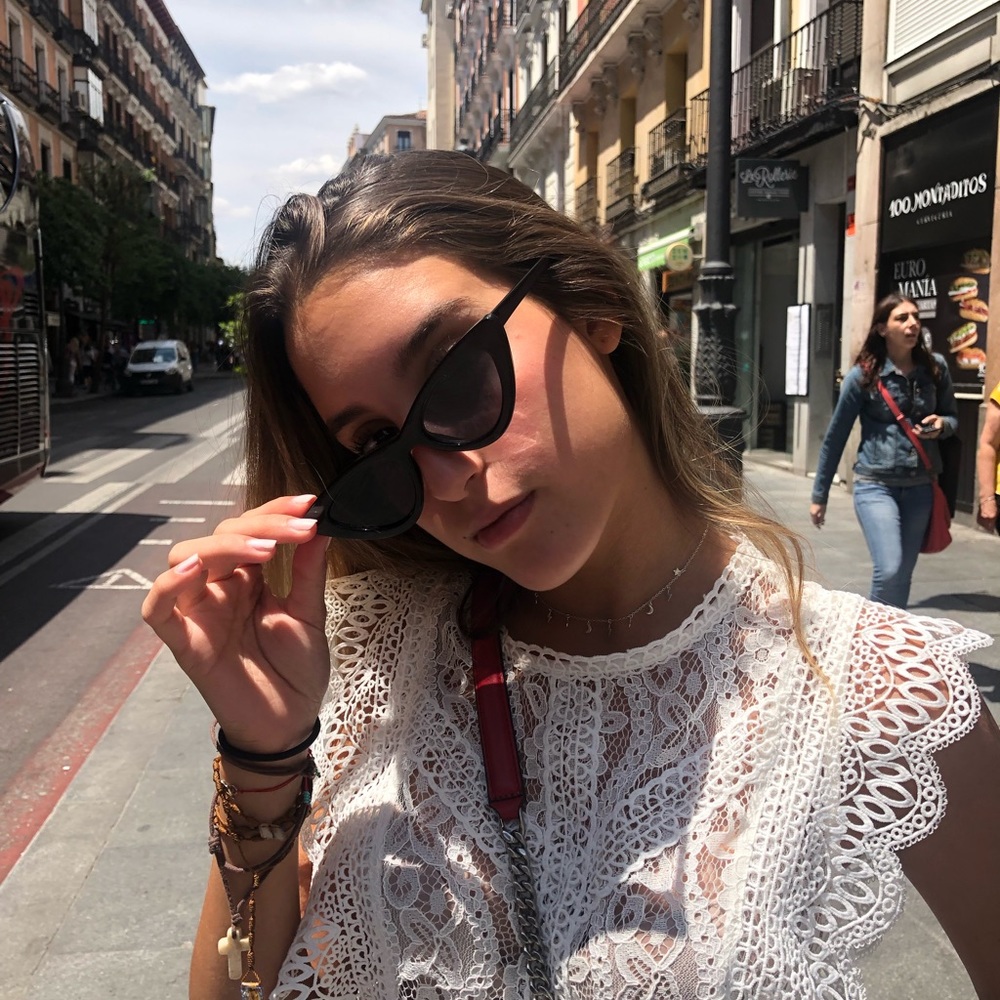 Meet your Posher, Emma